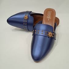 Stylish Women’s GU Pump Shoes – Comfort Meets Elegance